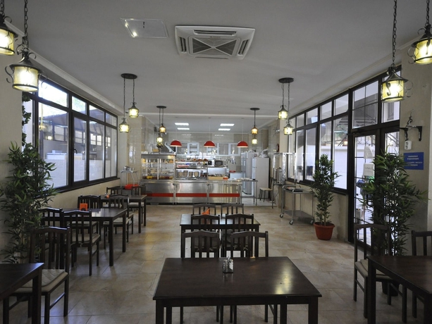 Imagen del bar/restaurante del Hotel Atrium, Gelendzhik. Foto 2