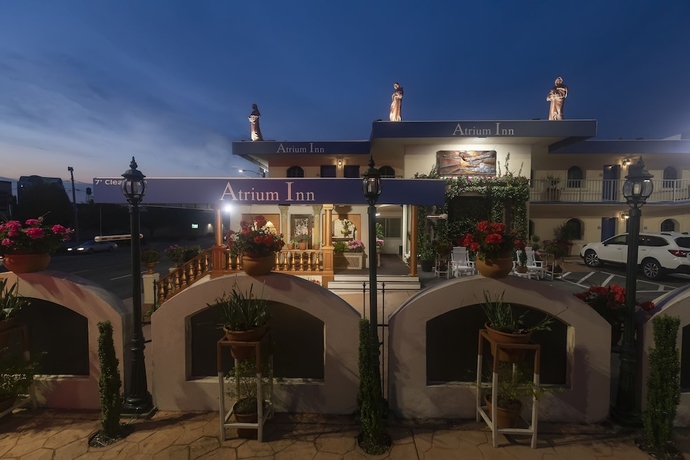 Imagen de los exteriores del Hotel Atrium Inn, HIGH POINT, NC. Foto 10