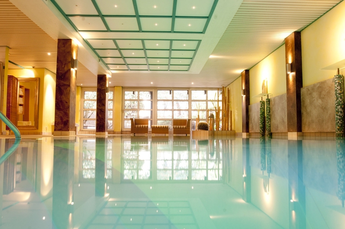 Imagen de la piscina del Hotel Atrium Mainz. Foto 13