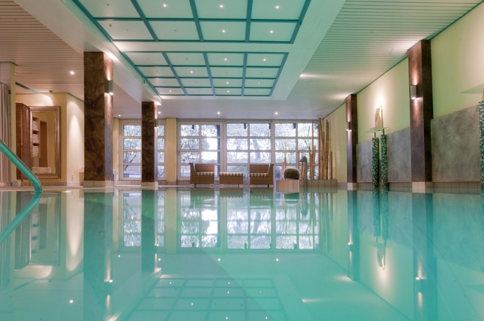 Imagen de la piscina del Hotel Atrium Mainz. Foto 14