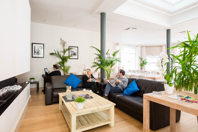 Imagen de los interiores del Hotel Atrium Mondial. Foto 12