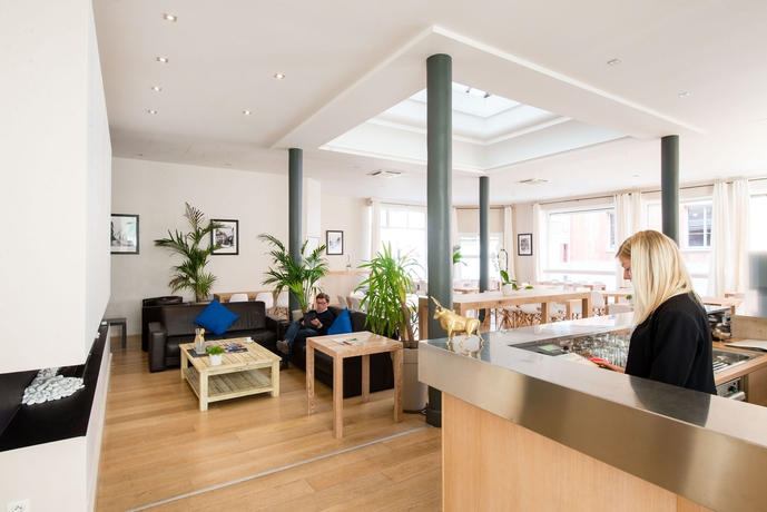 Imagen de los interiores del Hotel Atrium Mondial. Foto 13