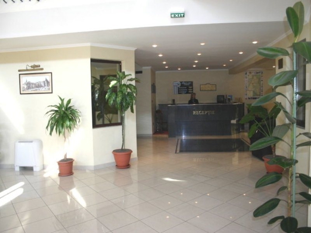 Imagen general del Hotel Atrium, Oradea. Foto 3