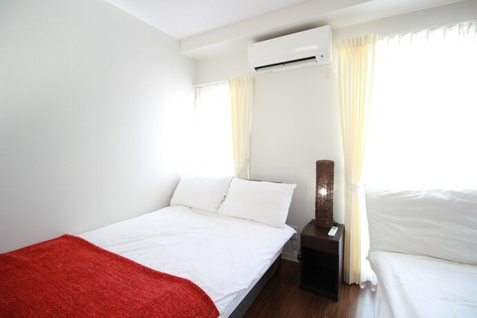 Imagen de la habitación del Hotel Atrium, Osaka. Foto 10