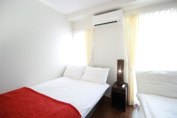 Imagen de la habitación del Hotel Atrium, Osaka. Foto 16