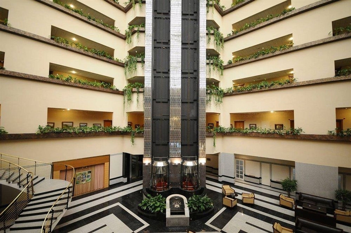 Imagen de los interiores del Hotel Atrium Palace. Foto 8