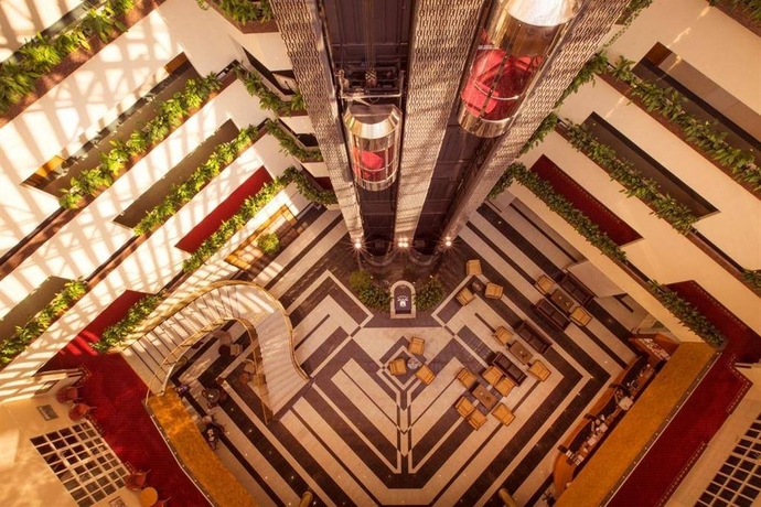 Imagen de los interiores del Hotel Atrium Palace. Foto 10