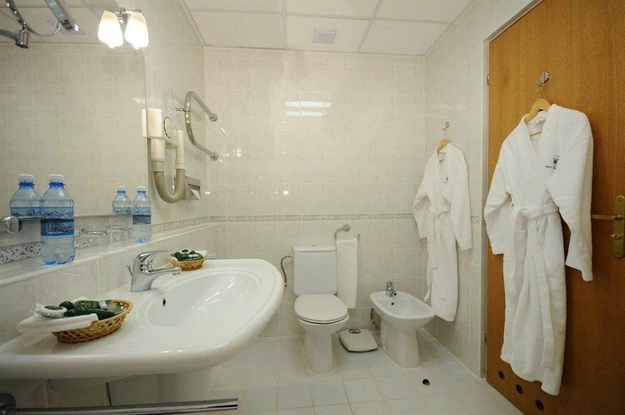 Imagen de la habitación del Hotel Atrium Palace. Foto 4