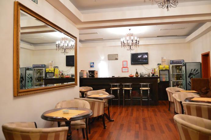 Imagen del bar/restaurante del Hotel Atrium Panoramic and Spa. Foto 2