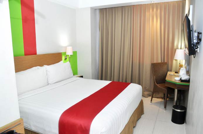 Imagen de la habitación del Hotel Atrium Premiere. Foto 9