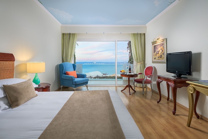 Imagen de la habitación del Hotel Atrium Prestige Thalasso Spa Resort and Villas. Foto 17