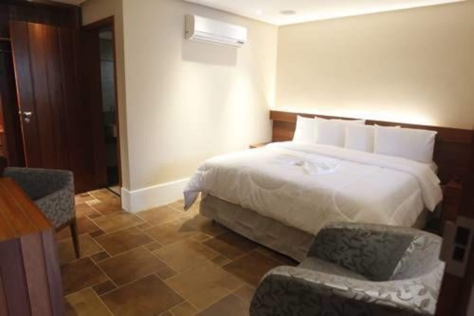 Imagen de la habitación del Hotel Atrium Quinta De Pedras. Foto 11