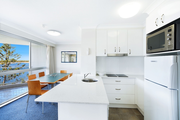 Imagen de la habitación del Hotel Atrium Resort, Biggera Waters. Foto 18