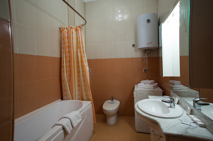 Imagen de la habitación del Hotel Atrium, San Petersburgo. Foto 9