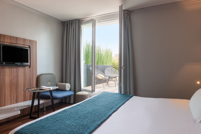 Imagen de la habitación del Hotel Atrium, Suresnes. Foto 7