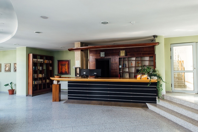 Imagen de los interiores del Hotel Atrium, T&acirc;rgu Secuiesc. Foto 19