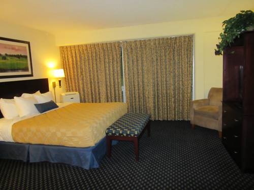 Imagen de la habitación del Hotel Atrium & Conference Center. Foto 2