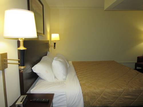 Imagen de la habitación del Hotel Atrium & Conference Center. Foto 5