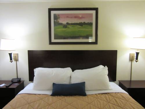 Imagen de la habitación del Hotel Atrium & Conference Center. Foto 15