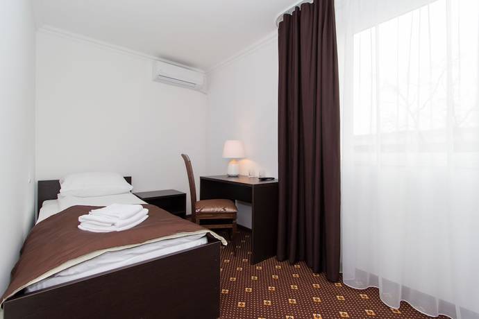 Imagen de la habitación del Hotel Atriya. Foto 5