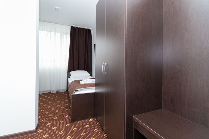 Imagen de la habitación del Hotel Atriya. Foto 18