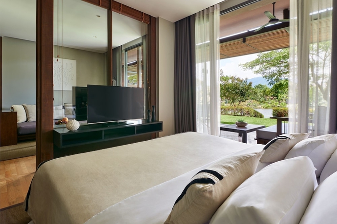 Imagen de la habitación del Hotel Atta Lakeside Resort Suite. Foto 2