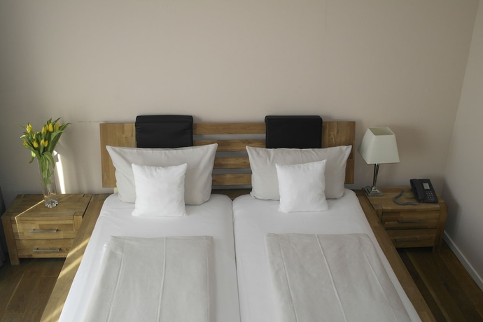 Imagen de la habitación del Hotel Attaché, Frankfurt. Foto 5