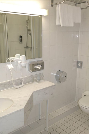 Imagen de la habitación del Hotel Attaché, Frankfurt. Foto 12