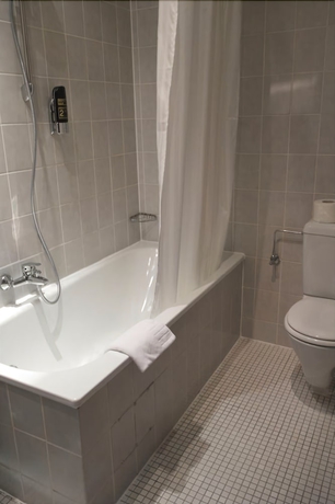 Imagen de la habitación del Hotel Attaché, Frankfurt. Foto 13