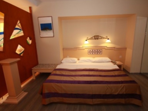 Imagen general del Hotel Attaleia Holiday Village. Foto 1