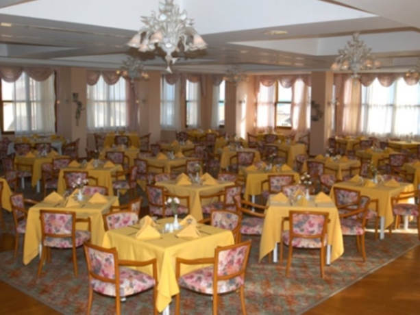 Imagen general del Hotel Attaleia Holiday Village. Foto 3