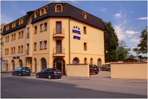 Imagen general del Hotel Attic, Praga. Foto 4