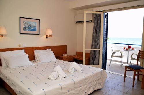 Imagen de la habitación del Hotel Attica Ephie. Foto 7