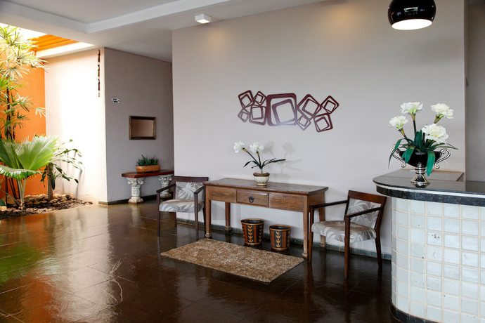 Imagen de los interiores del Hotel Attie Park. Foto 15
