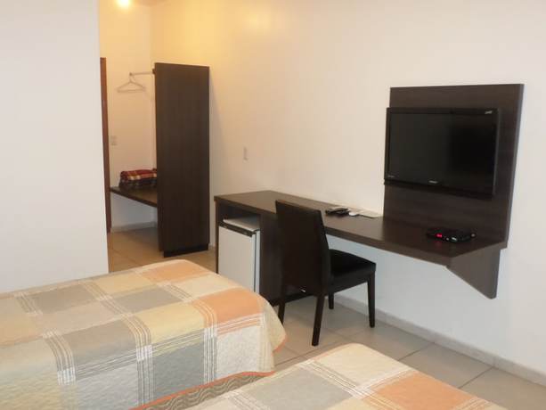 Imagen de la habitación del Hotel Attie Park. Foto 7