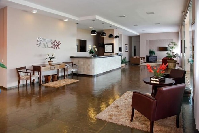 Imagen de los interiores del Hotel Attie Park. Foto 17