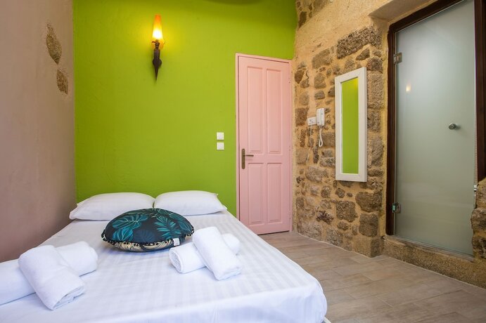 Imagen de la habitación del Hotel Attiki. Foto 12