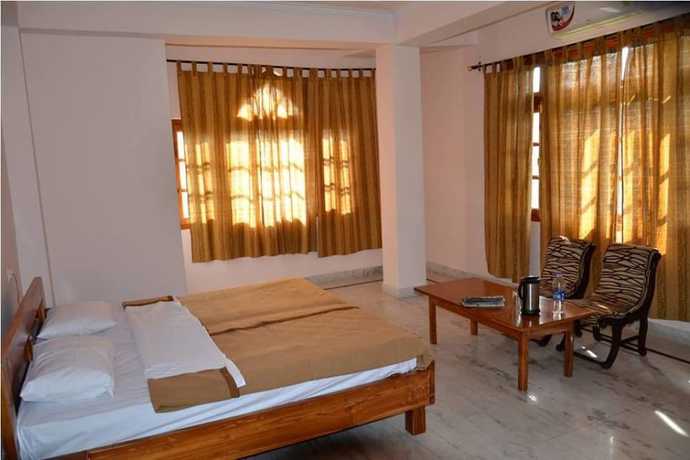 Imagen de los interiores del Hotel Atul Regency. Foto 11