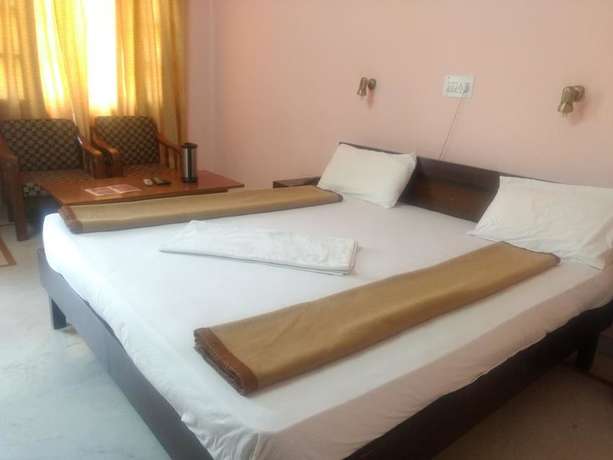 Imagen de los interiores del Hotel Atul Regency. Foto 13