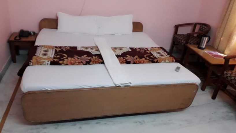 Imagen de los interiores del Hotel Atul Regency. Foto 15
