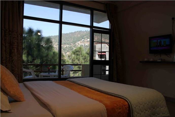 Imagen de los interiores del Hotel Atul Regency. Foto 18