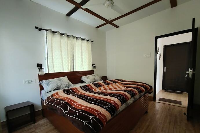 Imagen de la habitación del Hotel Atulya Neer. Foto 18