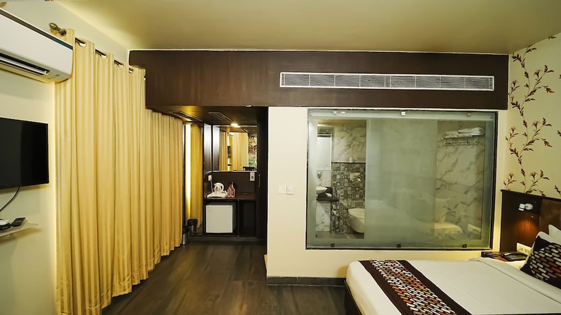 Imagen de la habitación del Hotel Atulyaa Taj. Foto 12