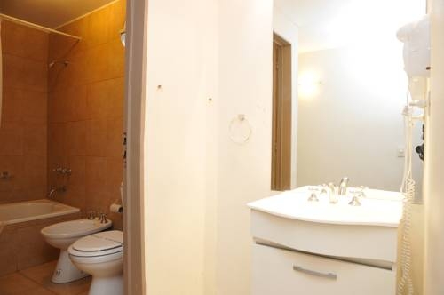 Imagen de la habitación del Hotel Atyla Soho Village. Foto 35