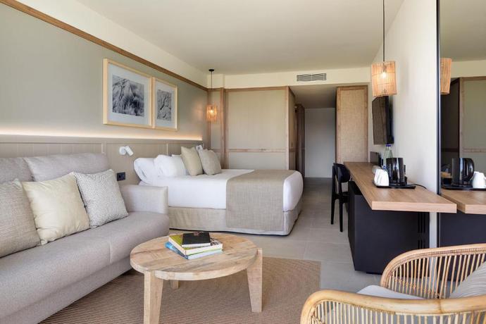 Imagen de la habitación del Hotel Atzavara and Spa. Foto 4