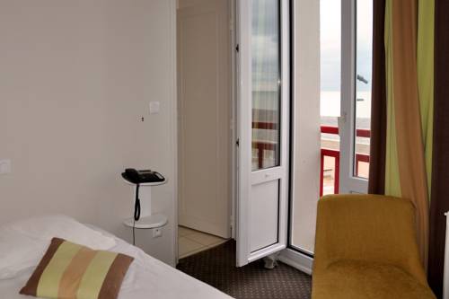 Imagen de la habitación del Hotel Au Bellevue. Foto 14