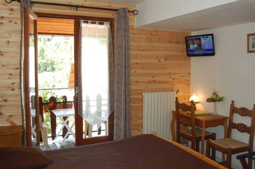 Imagen de la habitación del Hotel Au Bon Logis. Foto 5