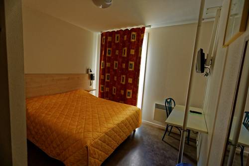 Imagen de la habitación del Hotel Au Bon Sejour. Foto 3