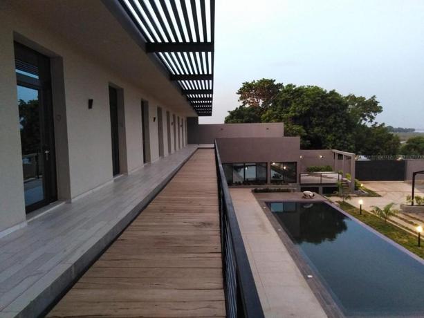 Imagen general del Hotel Au Bord De L'Eau. Foto 7