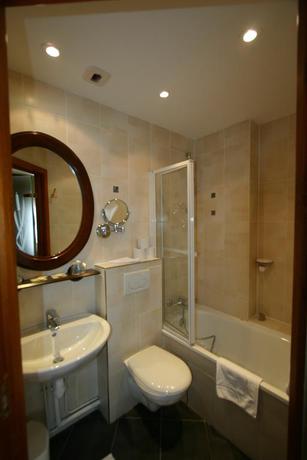 Imagen general del Hotel Au Cerf D'or. Foto 2